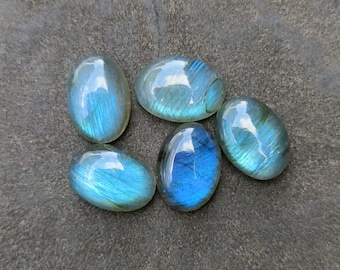 Labradorite naturelle, cabochon lisse ovale, pierres précieuses artisanales (10 x 14 mm)
