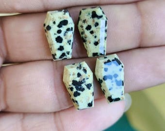 Jaspe dalmatien naturel taillé en escalier, forme cercueil, pierres précieuses artisanales (10 x 16 mm)