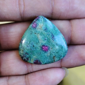 Natural Ruby Fuchsite Smooth Cabochon Heart Shape Handmade Loose Gemstones ( 29x30x7 MM )