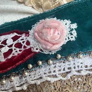 Fabric wrist cuff floral fantasy