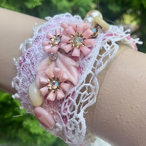 Fabric wrist cuff original “pretty in pink”