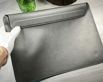 Slim Leather Laptop Sleeve Case 15"/16" — PU Leather Notebook Cover, Magnetic Closure MacBook Sleeve, Minimalist Laptop Bag for Men & Women