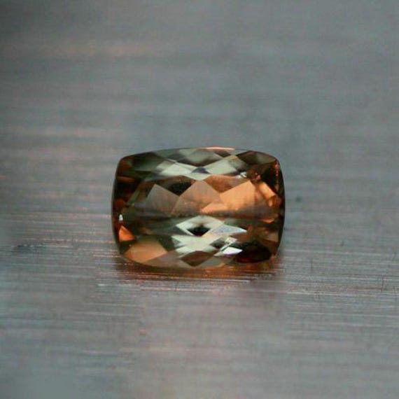 Diascope Naturelle De Turquie - Pierre Rare 5.3 X 3.5 Mm - 0.62 Carats