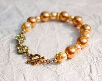 Yellow Pearl Bracelet in Gold - Crystal Flower Links