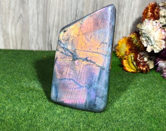 Natural Rainbow Full Flash Labradorite Freeform - Unique Crystal Freeform for Home Decor & Spiritual Energy