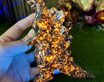 Yooperlite Godzilla Figurine, UV Reactive Fluorescent Crystal Carving