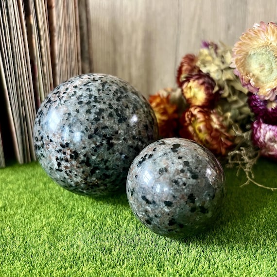 Natural Yooperlite Sphere, UV Reactive Fluorescent Crystal Ball