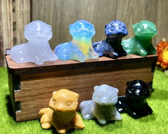 7 Chakra Crystal Otter Set, Healing Crystal Animals, Custom Wooden Box