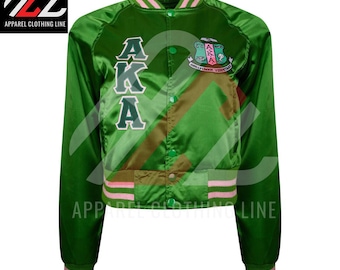 別名グリーンサテンバーシティジャケット — アルファ・カッパ・アルファ女子学生クラブのアウターウェア