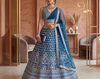 Georgette Lehenga-choli voor dames: zwaar geborduurde blauwe lehenga met mooie blouseset