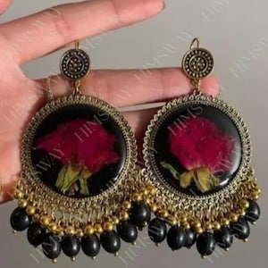 Resin Flower Jumka Earrings: Forget-Me-Not & Baby&#39;s Breath