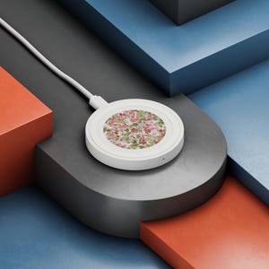 Floral Wireless Charging Pad - Chic Home Office Accessory, Travel Gadget, Tech Gift, Birthday Present, Eco-friendly Decor