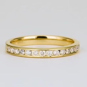 Anillo de boda con diamante cultivado en laboratorio, oro amarillo macizo de 14 quilates, talla brillante redonda, engaste en canal, anillo apilable minimalista, alianza nupcial a juego.