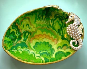 Mahjong Themed Clam  Shell