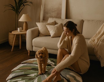 Hand-Tufted Wool Monstera Leaf Rug: Moss Green Tropical Carpet
