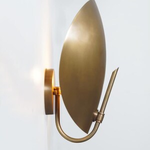 Curved Shade Brass Single Light Bulb Wall Sconce Bedside Wall Mount Lamp Light Fixture