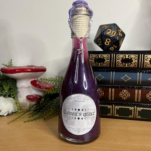 Coven&#39;s Grace | Magic potion bottle | Medieval fantasy | Color changing