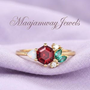 Förlovningsring med hexagonal rubin och smaragd, vintage asymmetrisk kluster, 14k guld, födelsesten i juli