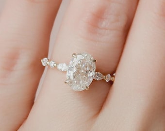 Pierścionek z owalnym szlifem z diamentami laboratoryjnymi z ukrytą otoczką i brylantami markizy, pierścionek zaręczynowy, prezent rocznicowy dla niej, diament laboratoryjny