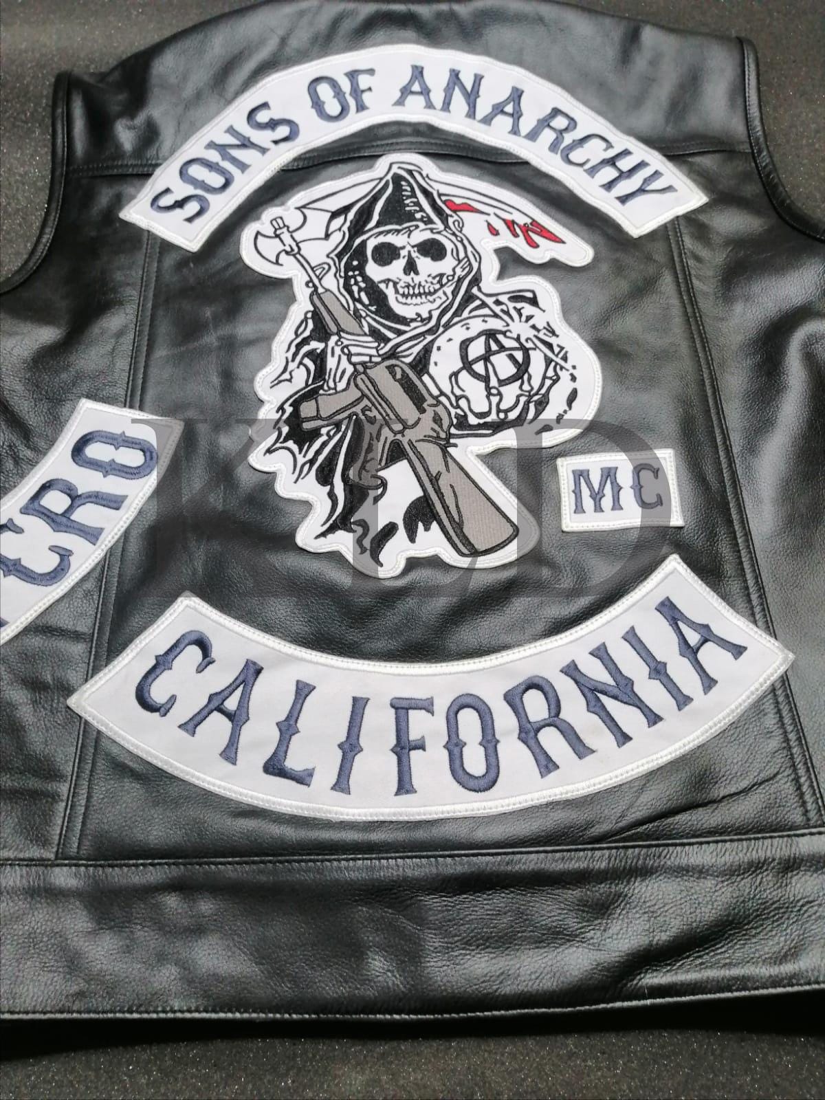 Kutte - Etsy Sweden, image size:1200x1600