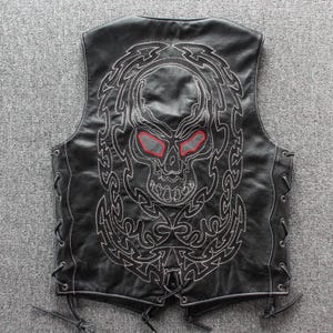 KLD Totenkopf – Lederweste – Handgemacht, Unisex, mit Reflektoraugen