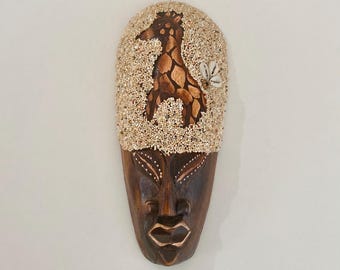 Handmade African Wood Giraffe Mask: Ethnic Seashell Wall Decor