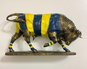 Kadıköy Bull - 3D Printed & Hand-Painted Action Figure | Fenerbahçe Jersey | Istanbul Icon | Gift Item
