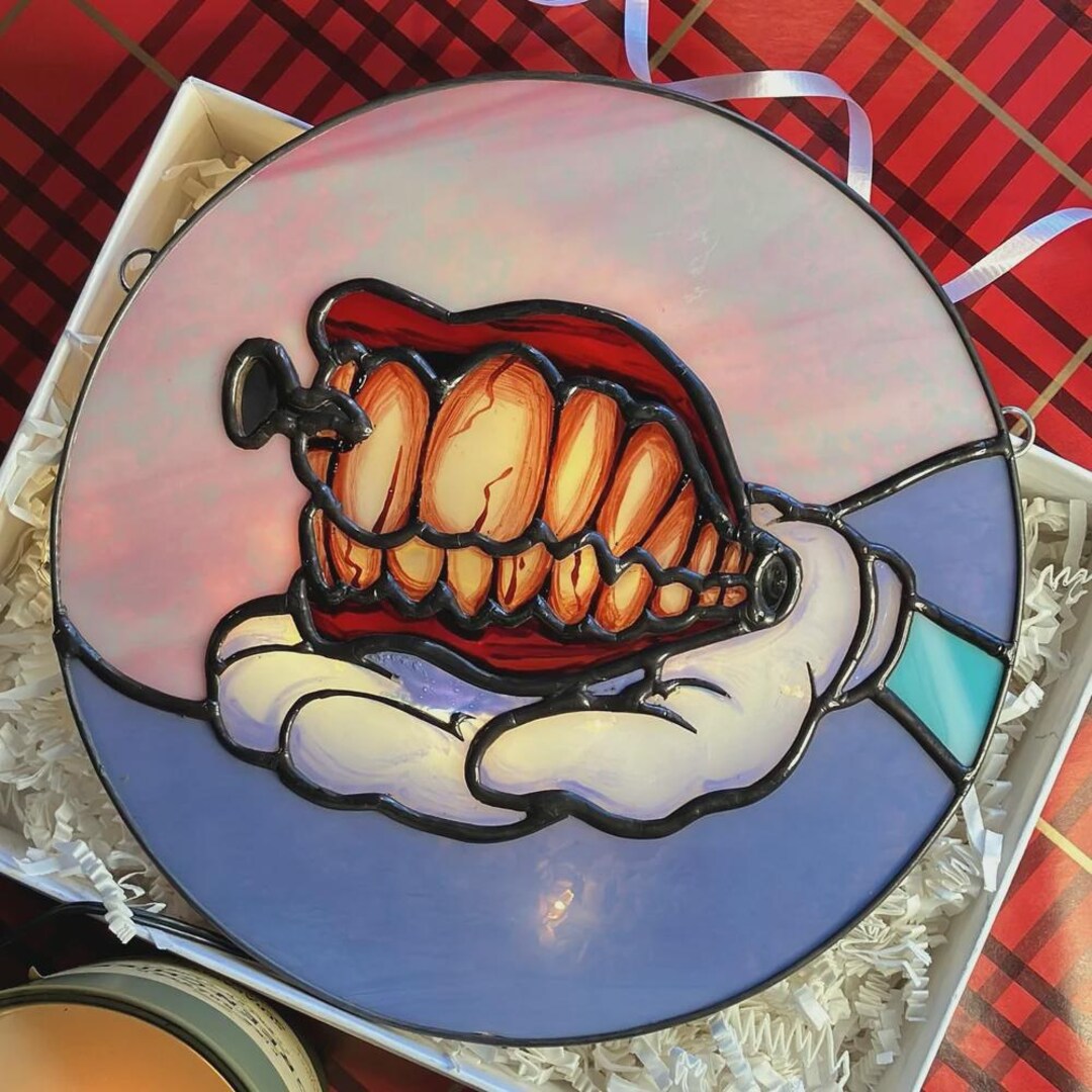 Wind-up Teeth Stained Glass Suncatcher – Surreal Pop Art Decor - Etsy