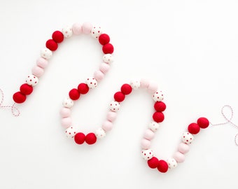 Red & Pink Felt Ball Garland - Holiday, Valentines, Banner