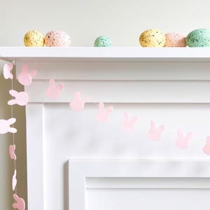 Mini guirlande de lapins en feutre - rose ou blanc - banderoles, bannière, Pâques, décoration
