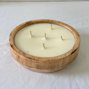 Large Wooden Dough Bowl Candle – Hand Poured Multi-Wick Soy Candle – Rustic Farmhouse Centerpiece Candle – Natural Wood Home Décor Gift Medium 6'' Inches