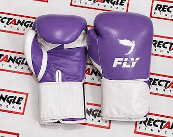 Guantes de boxeo personalizados Pro Fly para entrenamiento de Muay Thai y MMA.