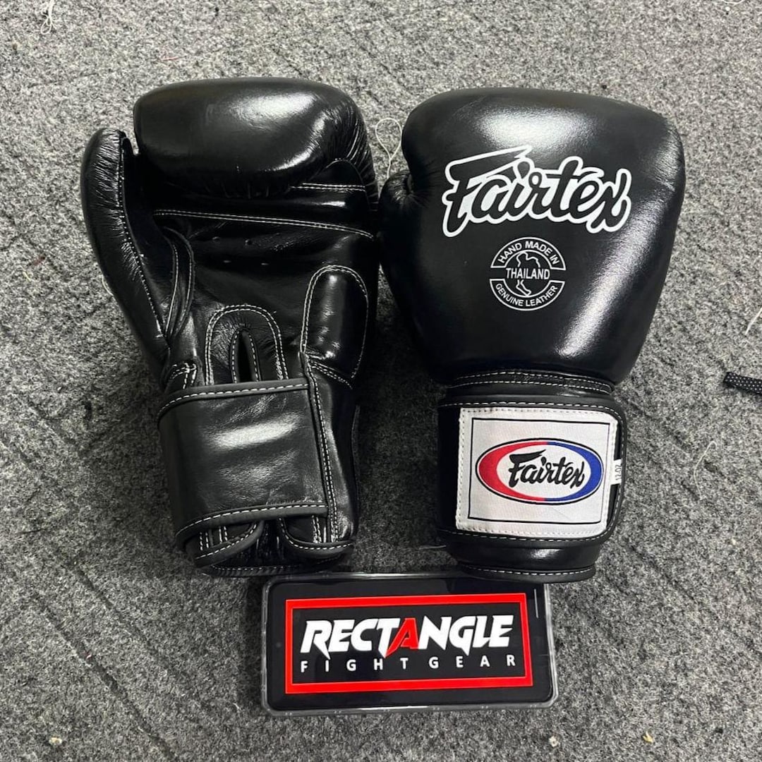 Fairtex ボクシンググローブ ブラック il_1080xN.7250560374_oweq.jpg