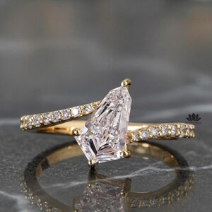 kite cut lab grown diamond engagement ring geometric
unique kite diamond ring 14k gold pave band
geometric diamond ring modern engagement style
alternative engagement ring kite shape design
kite shaped diamond ring proposal idea unique
14k gold kite ring close up fine jewelry shot
modern architectural engagement ring geometric shape
statement kite diamond ring hand model lifestyle
lab grown diamond kite ring unique bridal jewelry
contemporary engagement ring alternative bride style