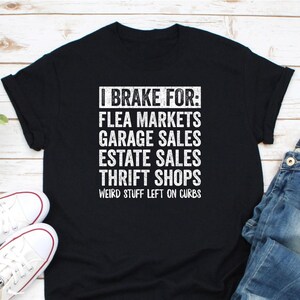 Camiseta de mercado de pulgas, venta de garaje, venta de propiedades, tienda de segunda mano, mamá ahorradora, antigüedades