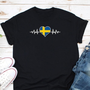 Sweden Heart Flag Shirt, I&#39;m Swedish Shirt, Sweden Map Shirt, Sweden Shirt, Sweden Travel Shirt, Sweden Tourist Shirt, Swedish Pride Shirt