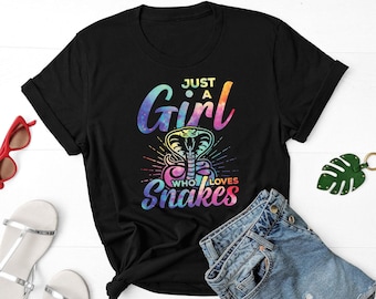 Just A Girl Who Loves Snakes Shirt, Snake Lover Shirt, Pet Snake Shirt, Reptile Lover, Snake Owner Shirt, Snake Animal Shirt, Snake Shirt