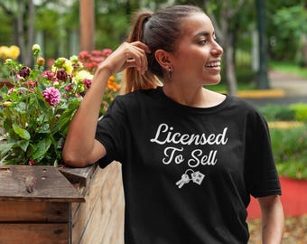 Camiseta con licencia para vender, camiseta de agente inmobiliario, camiseta de agente inmobiliario, regalo para agente inmobiliario, camiseta de bienes raíces, los bienes raíces son mi negocio, vendo casas