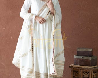 Indischer weißer Chinon-Faden & bestickter Kurta-Hose-Set mit Dupatta - 3-teiliger Salwar Kameez-Fertigkleidung