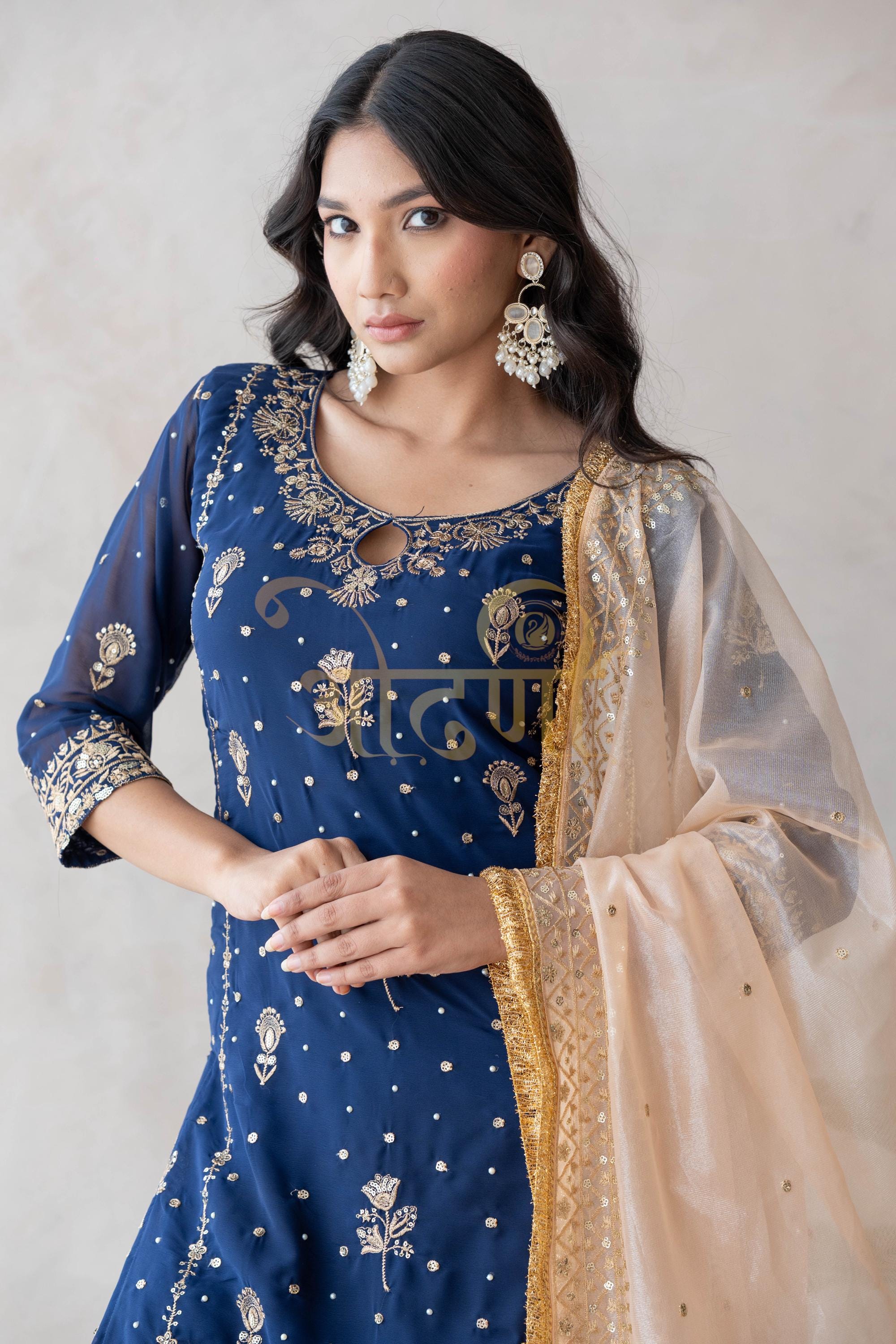 white christmas dresses Buy Pakistani Stylish Maxi Design Online in Dubai main image 1