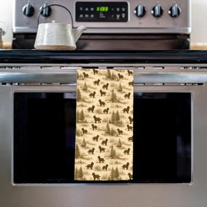 Boykin and Woods Hand Towel, Nature Decor, Farmhouse Decor, Gift for Pet Lovers, Lodge Style Bathroom and Kitchen Accessory