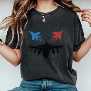 Fighter Jet T-Shirt – Patriotic Military Plane Graphic Tee – 4th of July Shirt – USA Air Force Inspired Tee – Aviation Shirt for Women