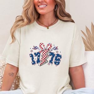 Comfort Color | 1776 Graphic Tee | Retro USA Shirt | 4th of July Shirt | Patriotic T-Shirt | Independence Day Shirt | Vintage America Tee