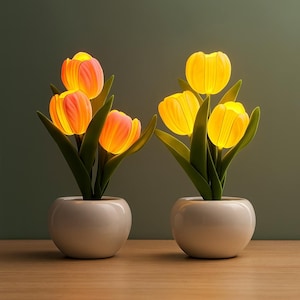LED Tulip Night Light – Simulated Flower Lamp for Desk & Room Decor – Romantic Atmosphere Light, Table Lamp, Gift for her