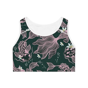 Diseño con estampado Koi: sujetador deportivo elegante y fluido, top deportivo con estilo, ropa deportiva con estilo, equipo de fitness floral, ropa deportiva para el día a día, regalo para ella.