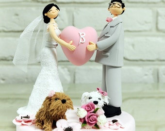 Custom Wedding Cake Topper - Holding Pink heart couple - decoration gift keepsake