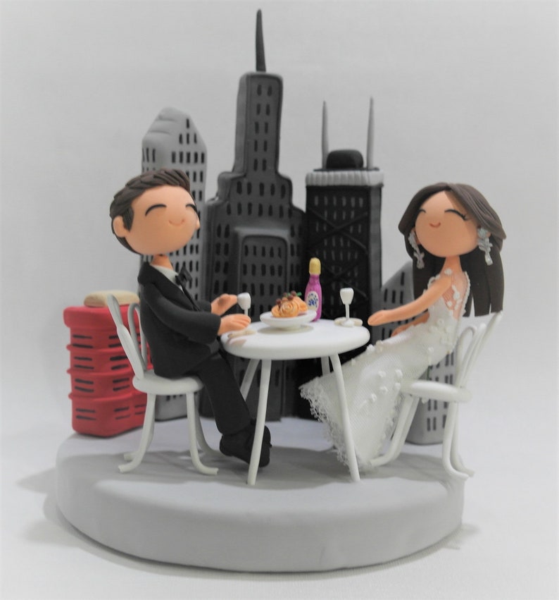 Chicago couple wedding cake topper image 1