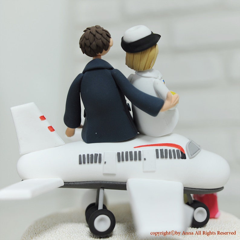 Custom Cake Topper Pilot couple image 2