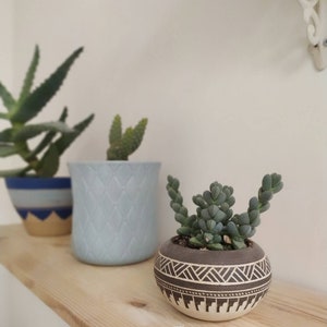 Made To Order Ceramic planter pottery Navajo inspiration Carved sgraffito Vase GEO Aztec Geometric cactus succulent planter black white 画像 7