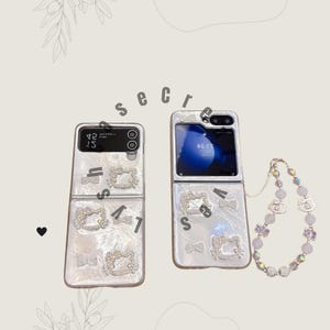 Kawaii Kitty Cat Samsung Galaxy Z Flip Case: Bowtie & Bracelet Lanyard